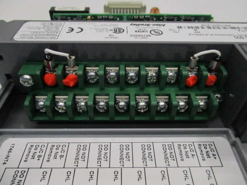 ALLEN BRADLEY 1746-INT4 SER.B F/W 1.10 NSNP