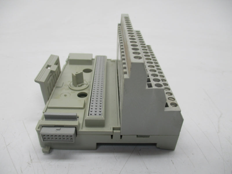 ALLEN BRADLEY 1794-TB3 SER. A REV. A01 120VAC 10A NSNP