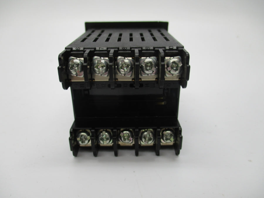 OMRON E5CN-R2MT-500 100-240VAC 3A NSNP