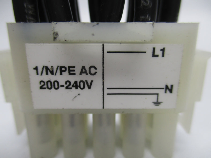 PLUG 227568 200-240V NSNP