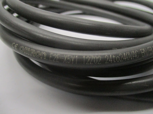 OMRON E2E-X5Y1 24-240VAC UNMP