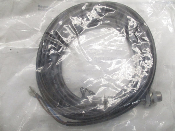 ALLEN BRADLEY 871T-L2A12 SER.B 10-30VDC 3MM NSMP