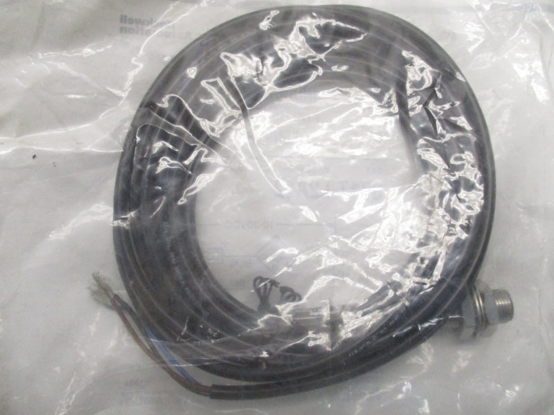 ALLEN BRADLEY 871T-L2A12 SER.B 10-30VDC 3MM NSMP