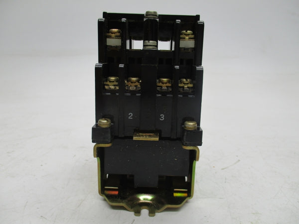 ALLEN BRADLEY 700-NM400A1 SER.D 110-120VAC NSNP