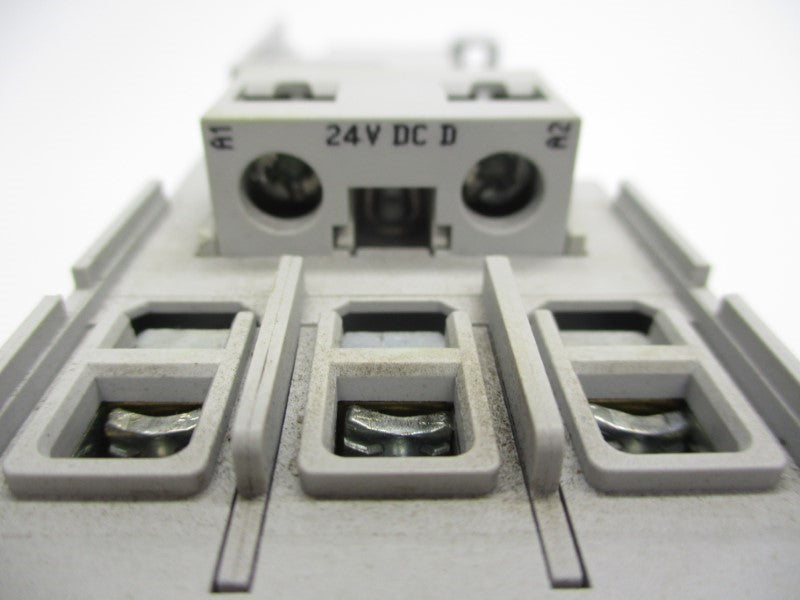 ALLEN BRADLEY 100-C30DJ14C SER. C 24VDC 65A UNMP