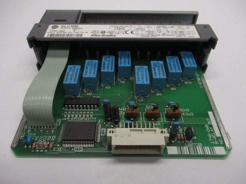 ALLEN BRADLEY 1746-OW8 SER. A 5-265VAC 15A (MISSING SCREWS) UNMP