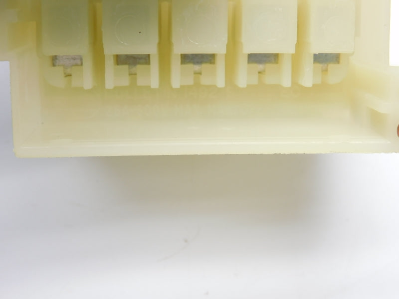 ALLEN BRADLEY 1492-EC85 SER. A 600VAC 25A (BK/YL) NSMP