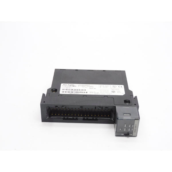ALLEN BRADLEY 1756-M02AE SER. A F/W 3.10  24VDC 0.7A NSNP