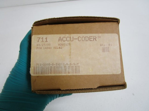 ACCU-CODER INCREMENTAL SHAFT ENCODER 711-2000-O-IND12-6-S-S-Y  NSMP