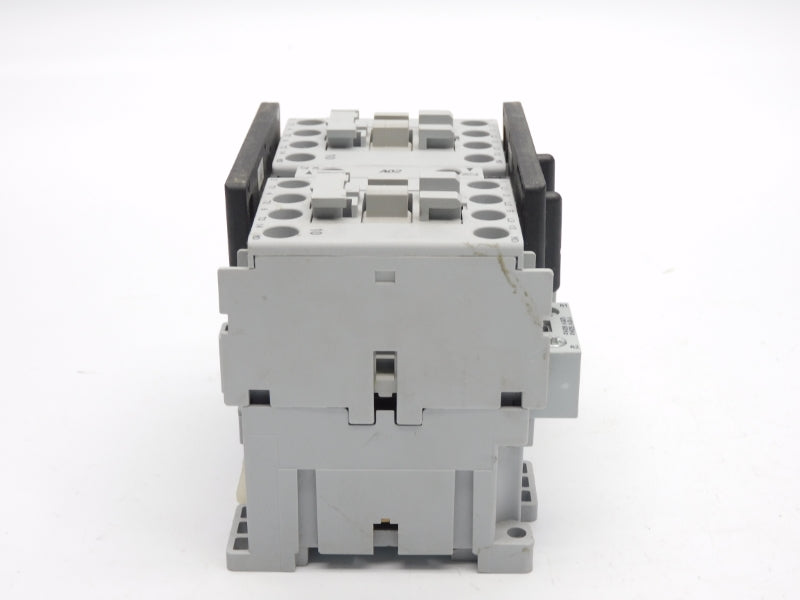 ALLEN BRADLEY 104-C16L22 SER. B 110/120V 32A NSNP