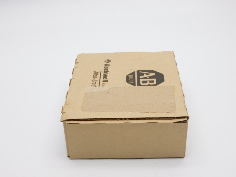 ALLEN BRADLEY 1769-OF8V SER. A F/W 2.1 DATE: 2012 NSFS