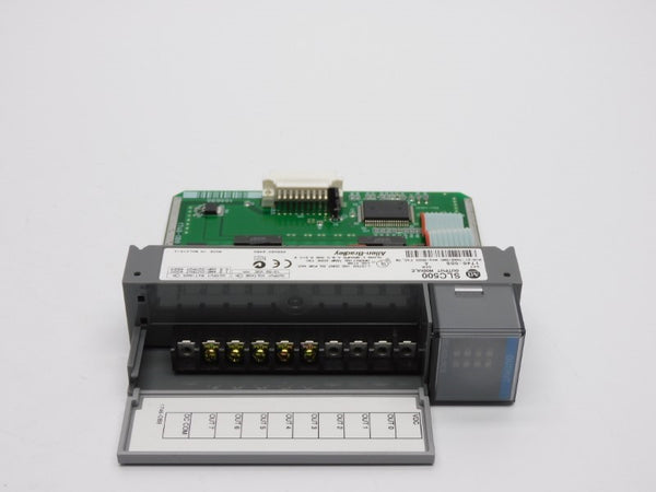 ALLEN BRADLEY 1746-OB8 SER. A 10-50VDC 1.0A (AS PICTURED) NSNP