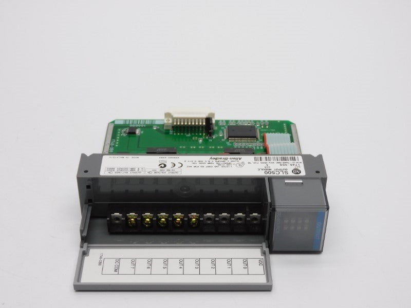 ALLEN BRADLEY 1746-OB8 SER. A 10-50VDC 1.0A (AS PICTURED) NSNP