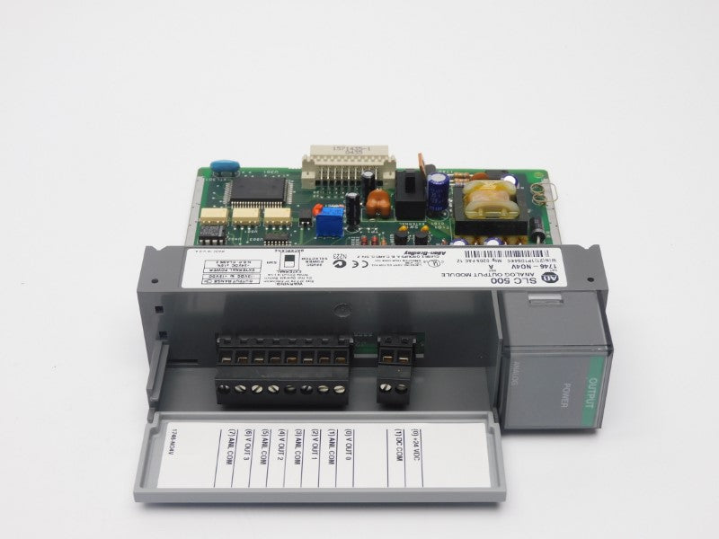 ALLEN BRADLEY 1746-NO4V SER. A 24VDC NSMP