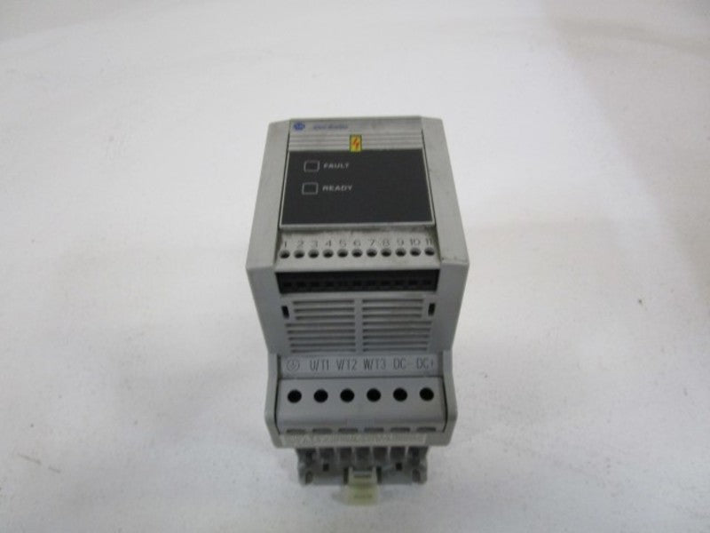 ALLEN BRADLEY 160S-AA03NSF1 SER. C F/W 7.06 SPEED CONTROLLER  UNMP