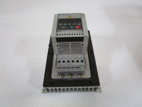 ALLEN BRADLEY 160-AA08PPS1P1 SER. C F/W 7.04 SPEED CONTROLLER  UNMP