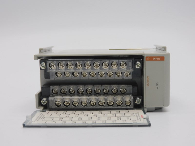 ALLEN BRADLEY 1769-IF8 SER. A F/W 1.1 24VDC 0.12A NSMP