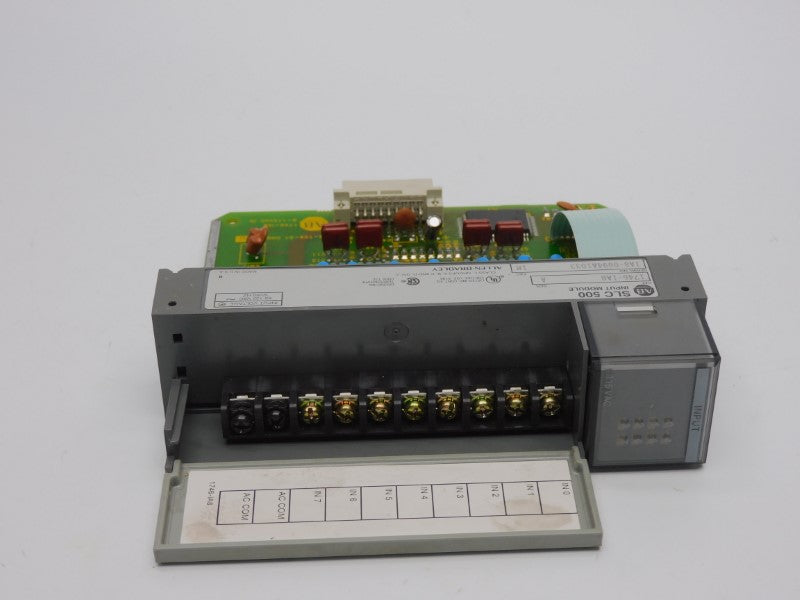 ALLEN BRADLEY 1746-IA8 SER. A 85-132VAC UNMP