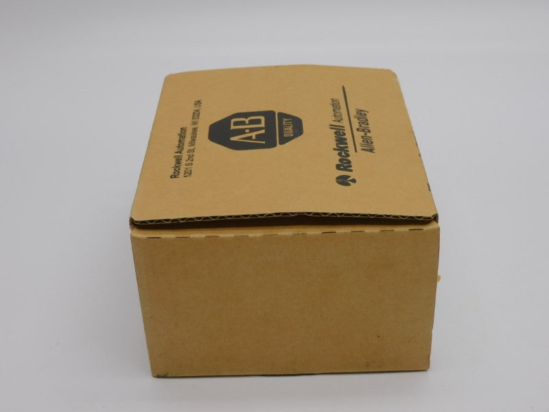 ALLEN BRADLEY 1769-PA2 SER. A 120/240VAC DATE: 2019 NSFS