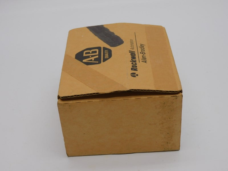 ALLEN BRADLEY 1769-PA2 SER. A 120/240VAC DATE: 2007 REV. 2 NSFS