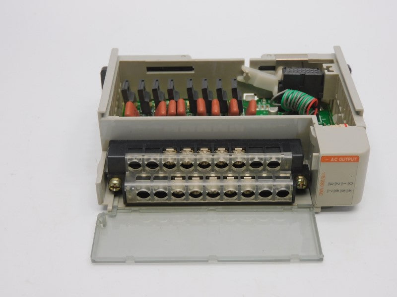 ALLEN BRADLEY 1769-OA8 SER. B F/W 3.1 REV. 2 85-265VAC 10A NSNP