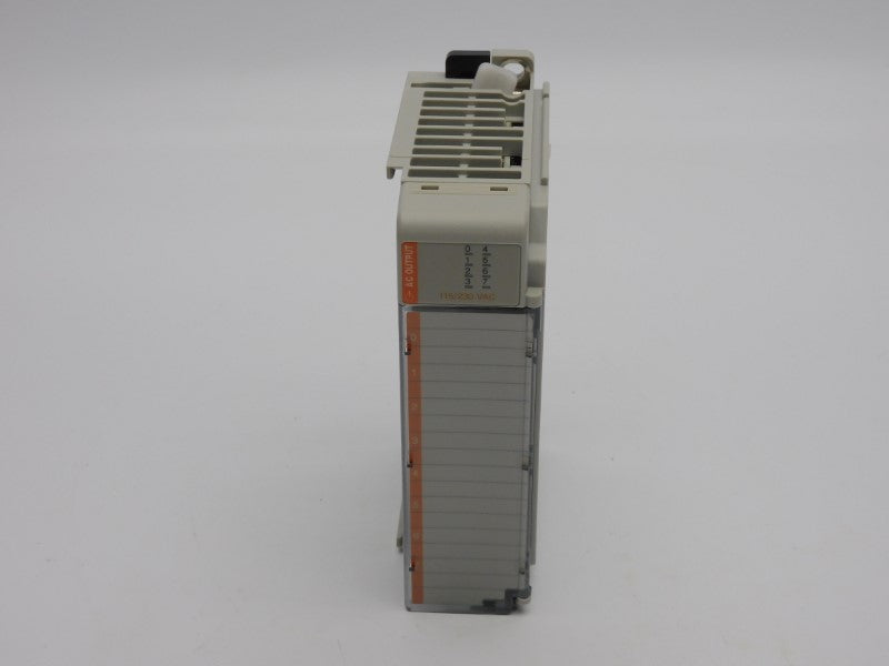 ALLEN BRADLEY 1769-OA8 SER. B F/W 3.1 85-265VAC 10A NSNP