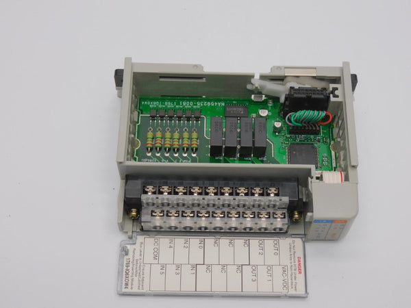 ALLEN BRADLEY 1769-IQ6XOW4 SER. B F/W 3.1 24VDC 0.105A REV. 3 NSMP