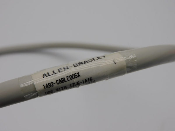 ALLEN BRADLEY 1492-CABLE005X SER. C 0.5M (BR/WH) NSMP