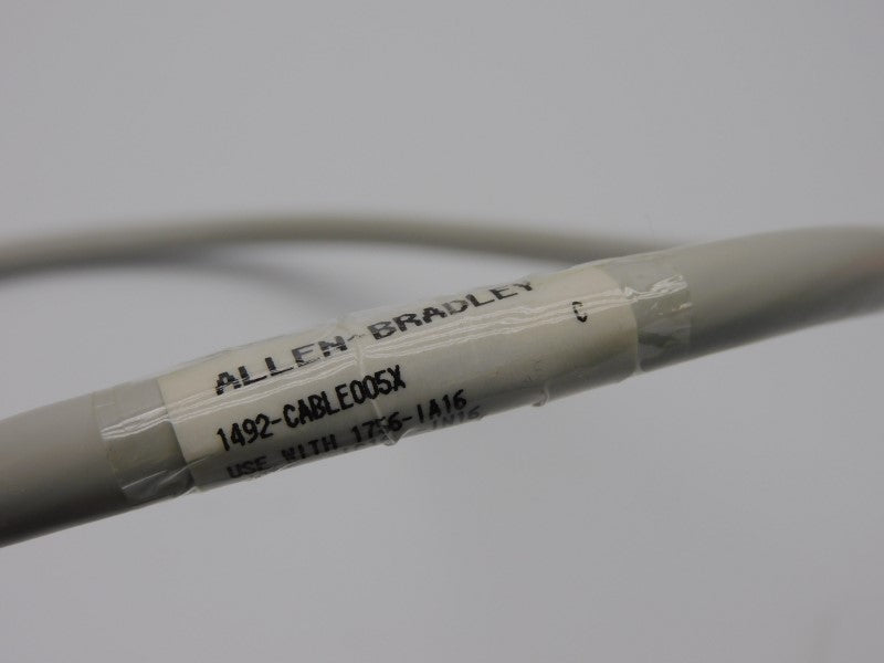 ALLEN BRADLEY 1492-CABLE005X SER. C 0.5M (BR/WH) NSMP