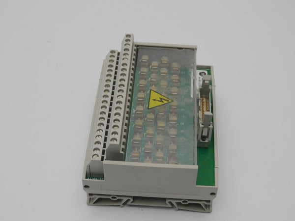 ALLEN BRADLEY 1492-IFM20F-F120A-2 SER. A 85-132VAC/DC (BR/WH) NSMP