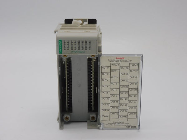 ALLEN BRADLEY 1769-OB32 SER. A F/W 3.1 REV. 1 20.4-26.4VDC 16A UNMP