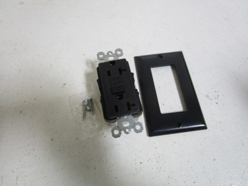 LOT OF 2 PASS & SEYMOUR DUPLEX RECEPTACLE 2091-BK NSMP