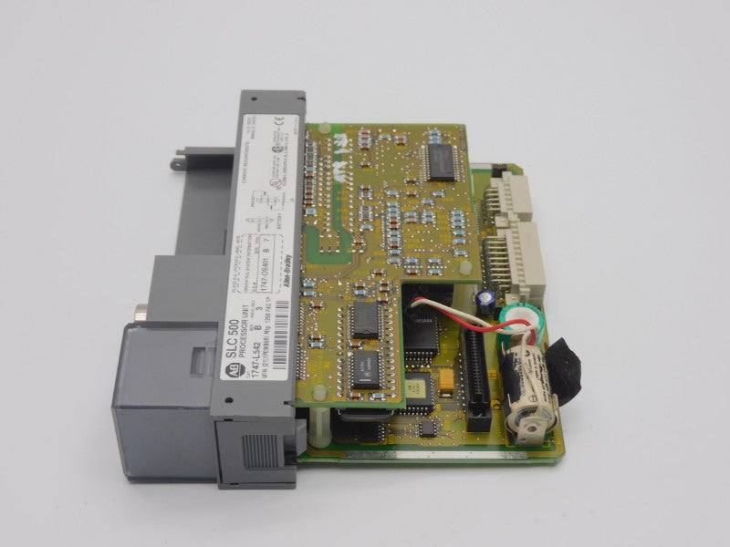 ALLEN BRADLEY 1747-L542 SER. B F/W 7 REV. 3 24VDC 1A (NO KEY/DOOR) UNMP