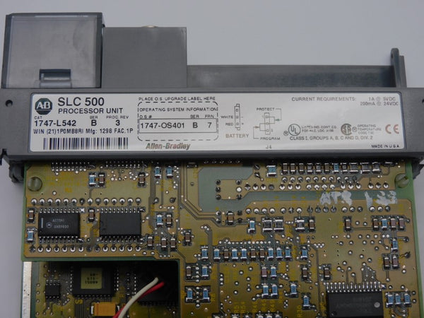 ALLEN BRADLEY 1747-L542 SER. B F/W 7 REV. 3 24VDC 1A (NO KEY/DOOR) UNMP