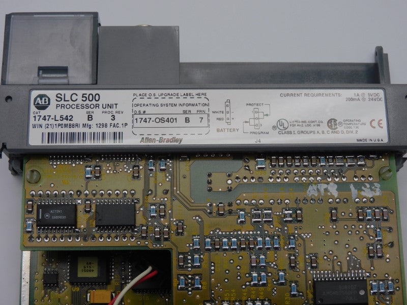 ALLEN BRADLEY 1747-L542 SER. B F/W 7 REV. 3 24VDC 1A (NO KEY/DOOR) UNMP