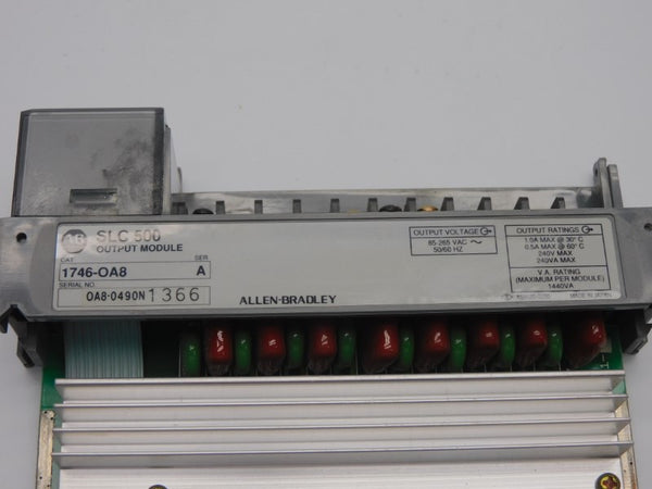 ALLEN BRADLEY 1746-OA8 SER. A 85-265VAC 1.0A (NO DOOR) UNMP