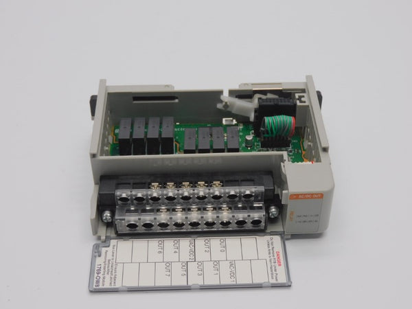 ALLEN BRADLEY 1769-OW8 SER. B F/W 3.1 VER. 02 5-265VAC 2.5A NSNP