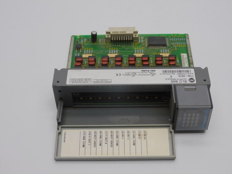 ALLEN BRADLEY 1746-OB16 SER. D 10-50VDC 0.5A (NO TERMINAL) UNMP