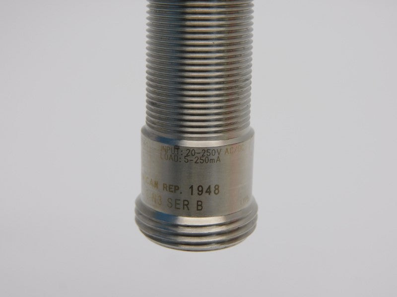 ALLEN BRADLEY 871TM-B8C18-N3 SER. B 20-250VAC/DC UNMP