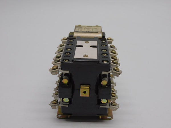 SQUARE D 7001D082 SER. A 115-600VDC 1.1A NSNP