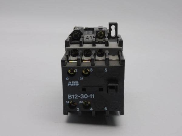 ABB B12-30-11 24/28V 28A NSNP