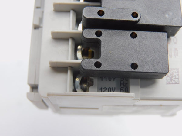 ALLEN BRADLEY 104-K05D02 SER. A 110/120V (WH) NSMP