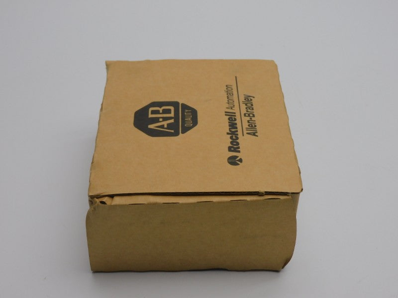 ALLEN BRADLEY 1769-IF8 SER. A F/W 1.1 DATE: 2016 NSFS