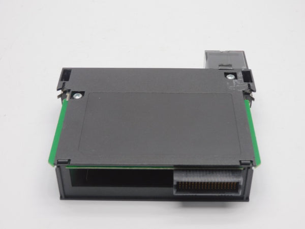 ALLEN BRADLEY 1756-IA32 SER. A F/W 3.3 74-132VAC NSNP