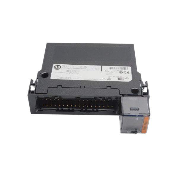 ALLEN BRADLEY 1756-OX8I SER. A F/W 3.003 24VDC NSNP