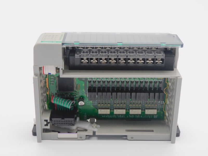 ALLEN BRADLEY 1769-OB16 SER. B F/W 3.1 VER. 03 20.4-26.4VDC 8A NSNP