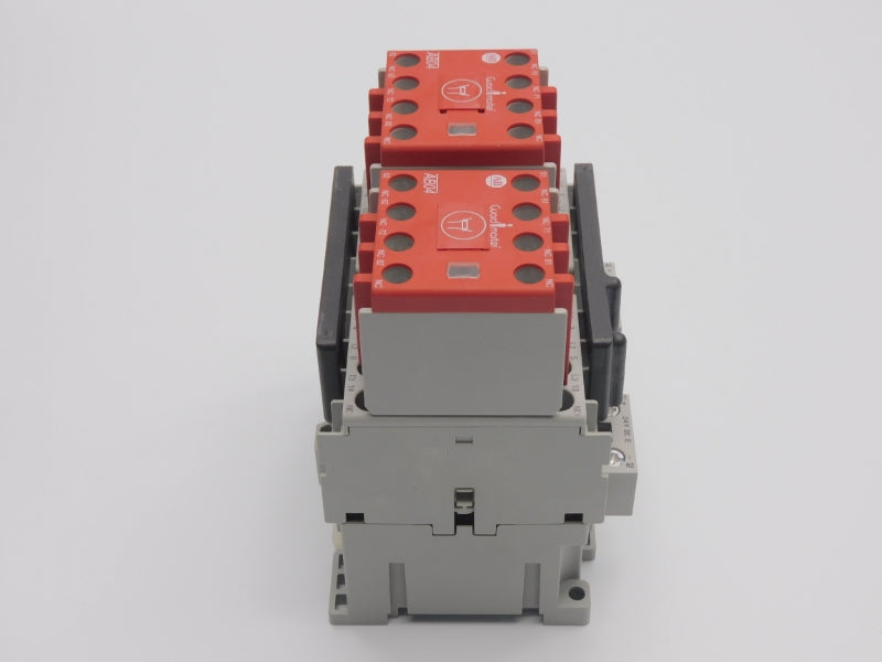 ALLEN BRADLEY 104S-C09EJ210BC SER. B 24VDC 32A NSNP