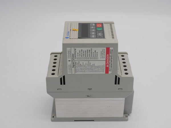 ALLEN BRADLEY 160-BA03NSF1 SER. C F/W 7.06 380-460V 2.8A NSNP