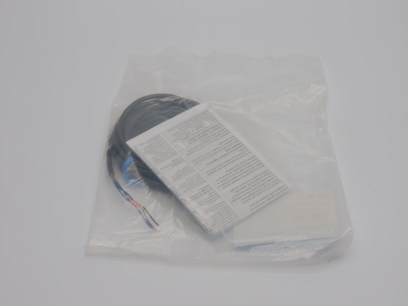 OMRON E3Z-G81 12-24VDC 2M NSMP