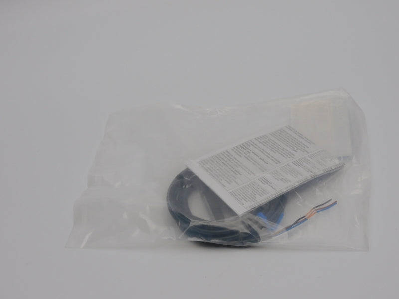 OMRON E3Z-G81 12-24VDC 2M NSMP